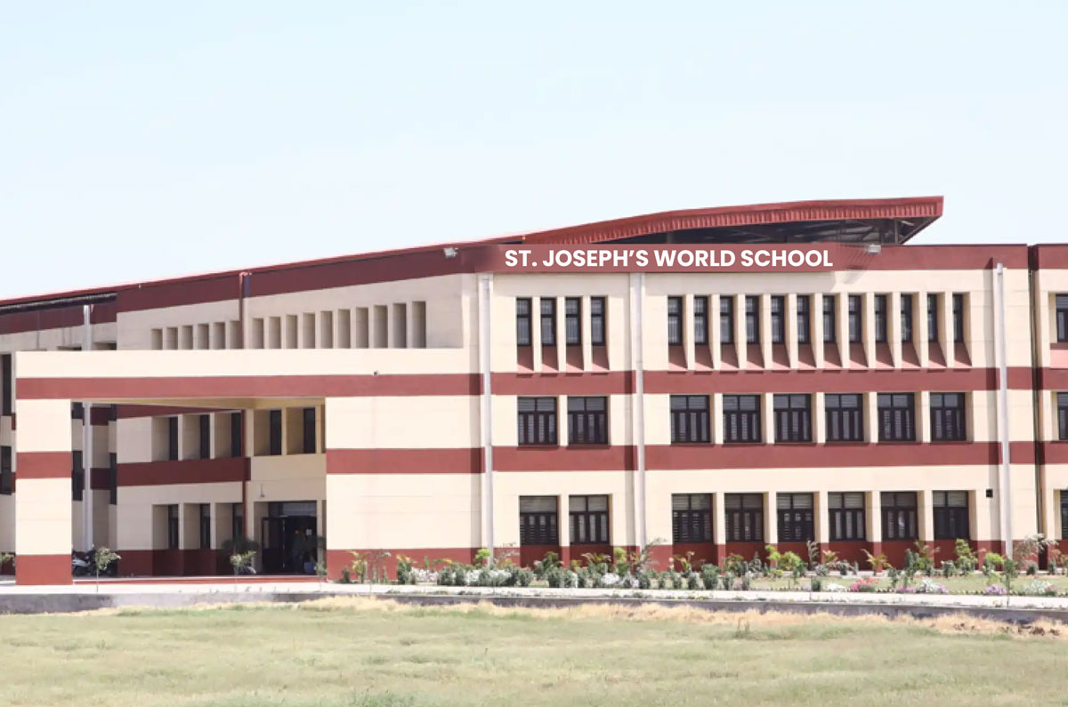 Monarch Health Center & Swimming Pool